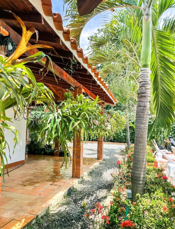 Finca Hotel Guali Santafe Санта Фе де Антиокия Екстериор снимка