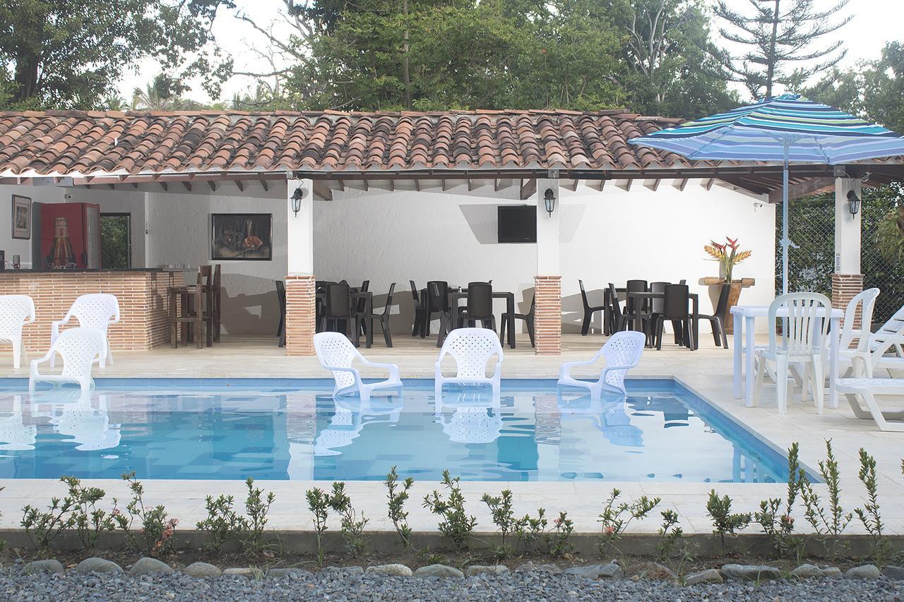 Finca Hotel Guali Santafe Санта Фе де Антиокия Екстериор снимка