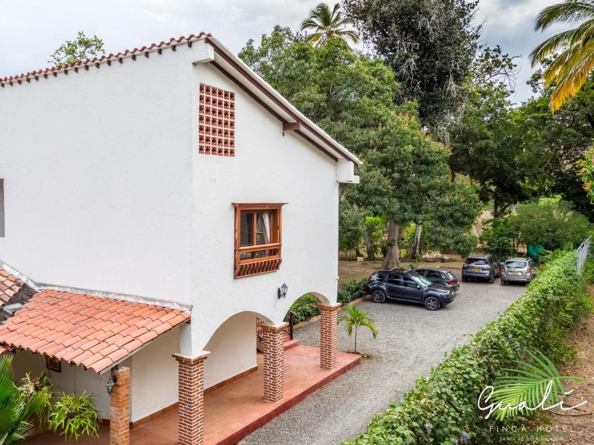 Finca Hotel Guali Santafe Санта Фе де Антиокия Екстериор снимка